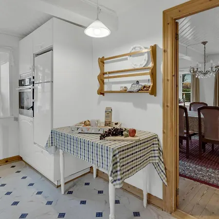 Two-bedroom In Tatil Evi